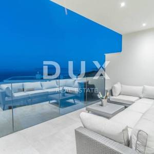 OPATUJA, POBRI-dvojna villa 250m2 s panoramskim pogledom na more i 2 bazena na krovu + okoliš 400m2