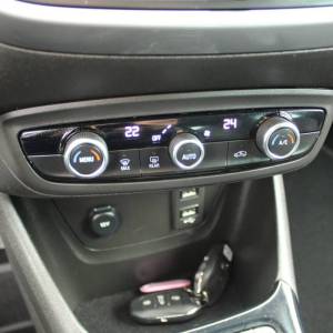 Opel Crossland 1.2 Turbo Ultimate *LED, NAVIGACIJA, KAMERA*