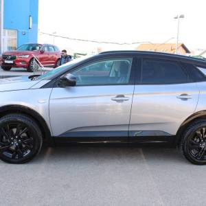 Opel Grandland 1.2 Turbo GS Line *LED, NAVIGACIJA, KAMERA*