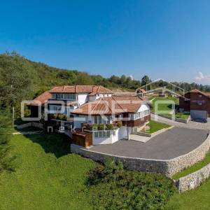 Oštarski stanovi, Zgrada, 470.000,00 EUR