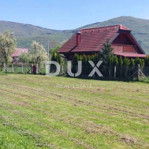 OTOČAC, LIČKO LEŠČE - Idilična kuća s bazenom