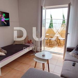 OTOG PAG, MANDRE - 2-sobni apartman na odličnoj lokaciji