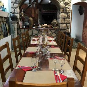 OTOK CRES 424m2 - Kuća, restoran, dvoetažni stan, apartmani