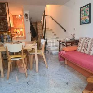 Otok Cres, Cres, kuća i studio apartman u staroj jezgri
