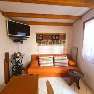 Otok Cres, Cres, kuća i studio apartman u staroj jezgri