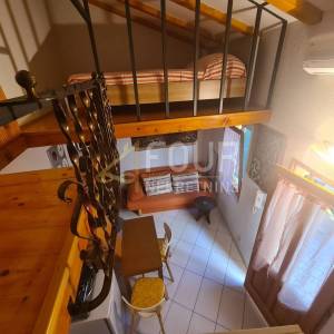 Otok Cres, Cres, kuća i studio apartman u staroj jezgri
