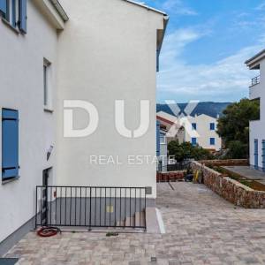 OTOK CRES, CRES - Stan 3S+DB, parking, pogled na more