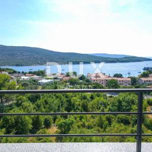 OTOK CRES, CRES - Stan 3S+DB, parking, pogled na more