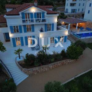 OTOK CRES, GRAD CRES - Jedinstvena vila s bazenom