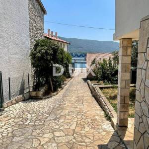 OTOK CRES GRAD CRES, obiteljsko imanje na jedinstvenoj lokaciji