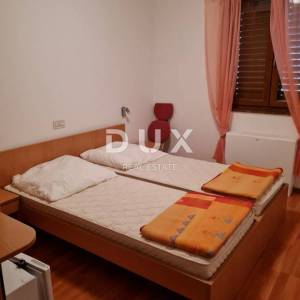 OTOK CRES - Kuća sa velikim potencijalom 200m do mora