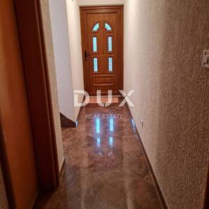 OTOK CRES - Kuća sa velikim potencijalom 200m do mora