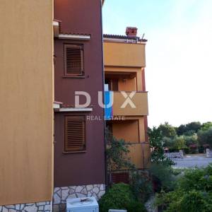 OTOK CRES - Kuća sa velikim potencijalom 200m do mora