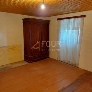 Otok Cres, Orlec, kuća u nizu s konobom, terasom i vrtom