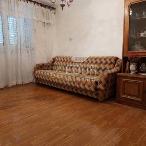 Otok Cres, Orlec, kuća u nizu s konobom, terasom i vrtom