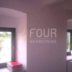 Otok Cres, Punta Križa, adaptirana kuća, 110m2, pogled na more