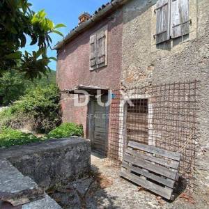 OTOK CRES, SVETI PETAR - interesantna starina za adaptaciju