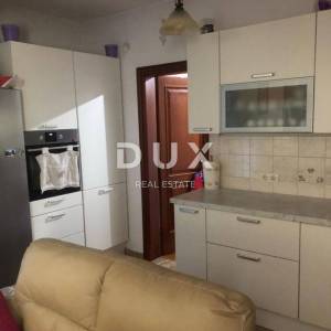 OTOK CRES, VALUN – Kuća sa dva stana u blizini mora – idealna za život i/ili turizam! 