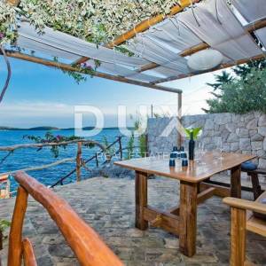 OTOK HVAR - Vila u gradu Hvaru prvi red do mora