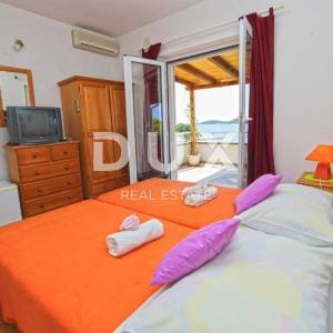 OTOK HVAR - Vila u gradu Hvaru prvi red do mora