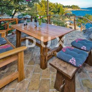 OTOK HVAR - Vila u gradu Hvaru prvi red do mora