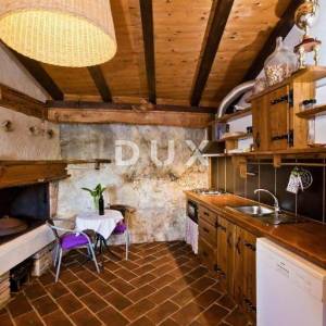 OTOK HVAR - Vila u gradu Hvaru prvi red do mora