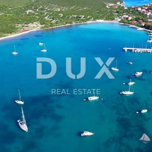 OTOK IST - Građevinsko zemljište s privatnim putem do plaže! Mir, tišina, priroda...!
