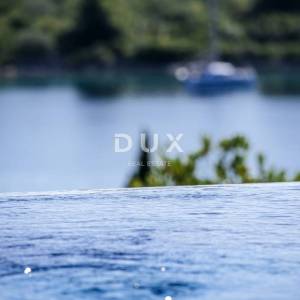 OTOK IŽ, MALI IŽ - Vila s bazenom i panoramskim pogledom na more