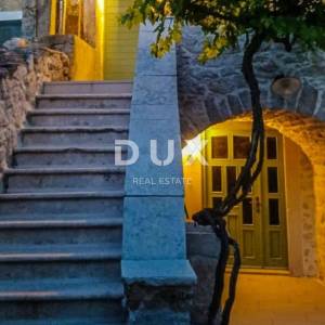 OTOK IŽ, VELI IŽ- Renovirana kuća 70m od mora!