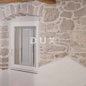 OTOK IŽ, VELI IŽ- Renovirana kuća 70m od mora!