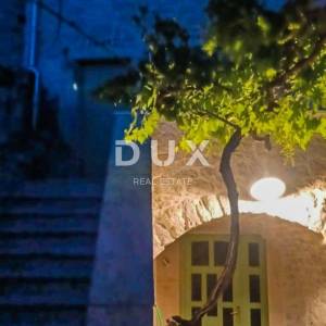 OTOK IŽ, VELI IŽ- Renovirana kuća 70m od mora!