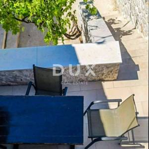 OTOK IŽ, VELI IŽ- Renovirana kuća 70m od mora!