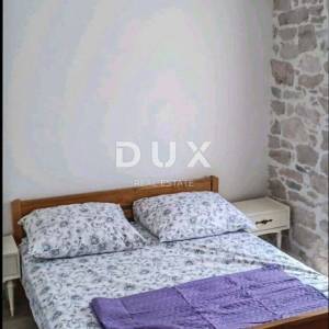 OTOK IŽ, VELI IŽ- Renovirana kuća 70m od mora!