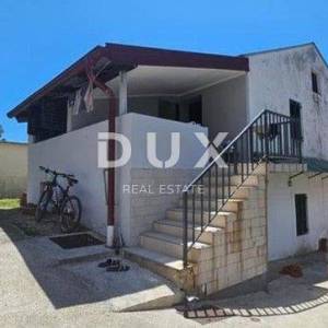 OTOK KRK, BAŠKA, DRAGA BAŠĆANSKA - etaža kuće na odličnoj lokaciji! PRILIKA!