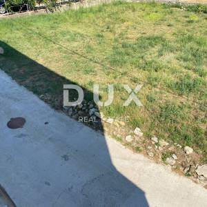 OTOK KRK, BAŠKA, DRAGA BAŠĆANSKA - građevinsko zemljište 651 m2 za stambenu zgradu - stanove / apartmane / obiteljsku kuću / vi...