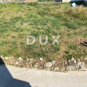 OTOK KRK, BAŠKA, DRAGA BAŠĆANSKA - građevinsko zemljište 651 m2 za stambenu zgradu - stanove / apartmane / obiteljsku kuću / vi...
