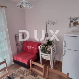 OTOK KRK, BAŠKA - dvojna kuća sa dva apartmana