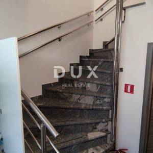 OTOK KRK, BAŠKA - dvojna kuća sa dva apartmana