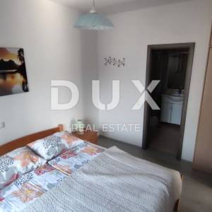 OTOK KRK, BAŠKA - dvojna kuća sa dva apartmana