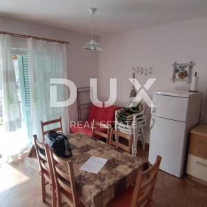 OTOK KRK, BAŠKA - dvojna kuća sa dva apartmana