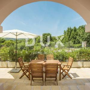 OTOK KRK, BAŠKA - ekskluzivna villa sa 7 apartmana i bazenom! PRILIKA!!!