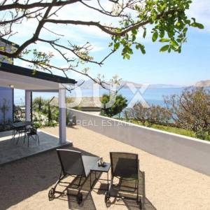 OTOK KRK, BAŠKA - Kuća na elitnoj lokaciji 1. red do mora!