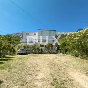 OTOK KRK, BAŠKA - Kuća s 5 apartmana i velikom okućnicom
