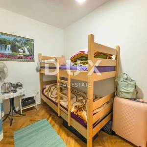 OTOK KRK, BAŠKA - Kuća s 5 apartmana i velikom okućnicom