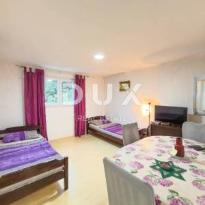OTOK KRK, BAŠKA - Kuća s 5 apartmana i velikom okućnicom