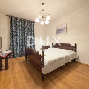 OTOK KRK, BAŠKA - Kuća s 5 apartmana i velikom okućnicom