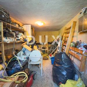 OTOK KRK, BAŠKA - Kuća s 5 apartmana i velikom okućnicom