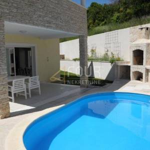 Otok Krk, Baška, kuća s bazenom