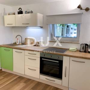 OTOK KRK, BAŠKA - Kuća sa 2 apartmana 80 m od mora + parking