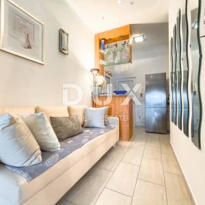 OTOK KRK, BAŠKA - Moderni apartman prvi red do mora!